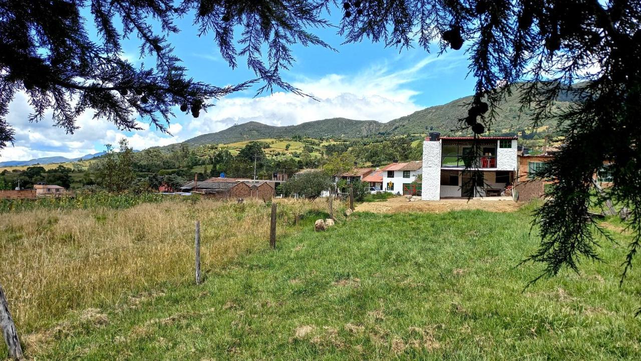 Hospedaje Y Camping Del Rio Monguí Exteriör bild